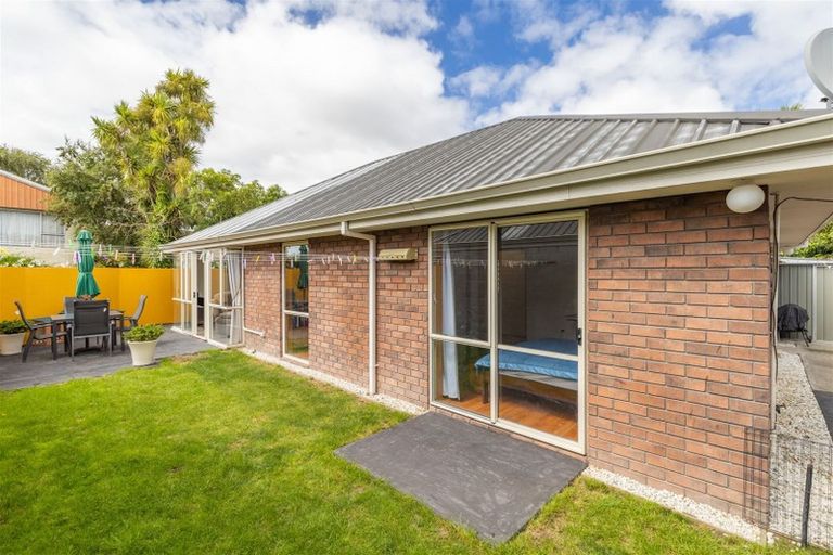Photo of property in 2/41a Laurence Street, Waltham, Christchurch, 8011