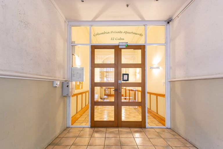 Photo of property in Columbia Apartments, 2/32 Cuba Street, Te Aro, Wellington, 6011