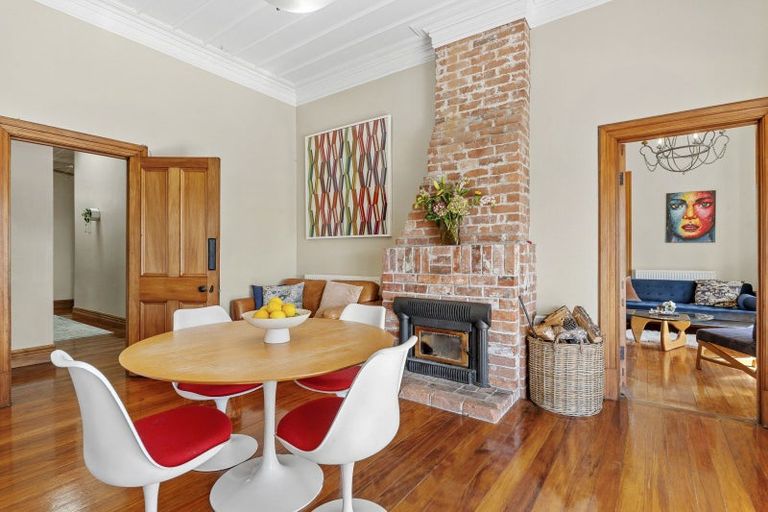 Photo of property in 62 Gilbert Street, New Plymouth, 4310