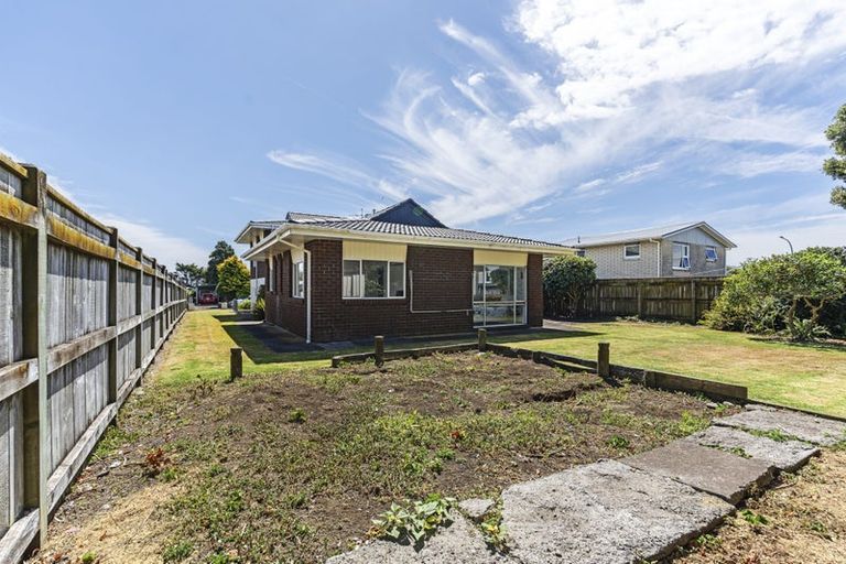 Photo of property in 3 Park Lane, Waitara, 4320