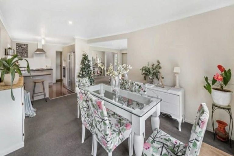 Photo of property in 44a Crossandra Drive, Mangere, Auckland, 2022