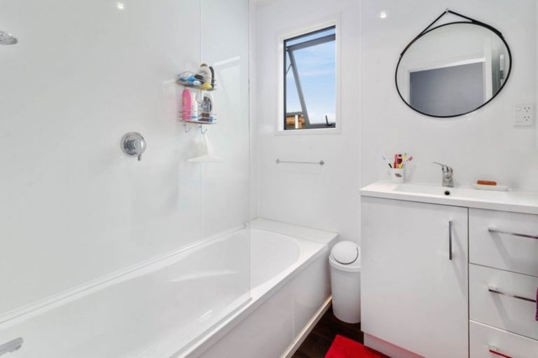 Photo of property in 15a School Road, Ngongotaha, Rotorua, 3010