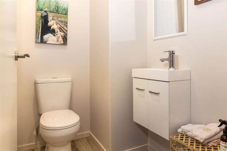 Photo of property in 2 Korari Grove, Redwoodtown, Blenheim, 7201