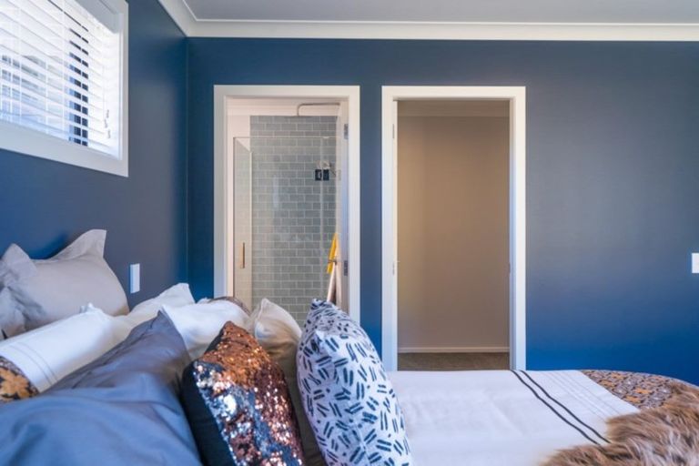 Photo of property in 68 Waipunahau Road, Waikanae, 5036