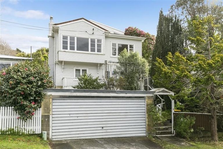 Photo of property in 18a Richmond Avenue, Northcote Point, Auckland, 0627