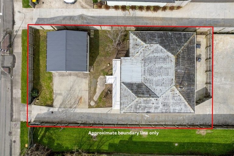 Photo of property in 183 Wainuiomata Road, Wainuiomata, Lower Hutt, 5014