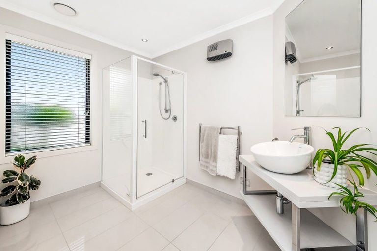 Photo of property in 1 Brinsworth Avenue, West Melton, 7618