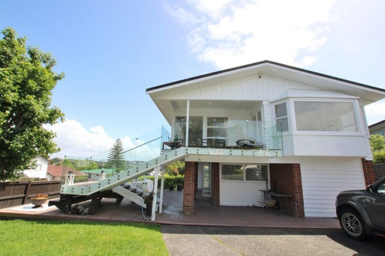 Photo of property in 78 Hillcrest Avenue, Hillcrest, Auckland, 0627
