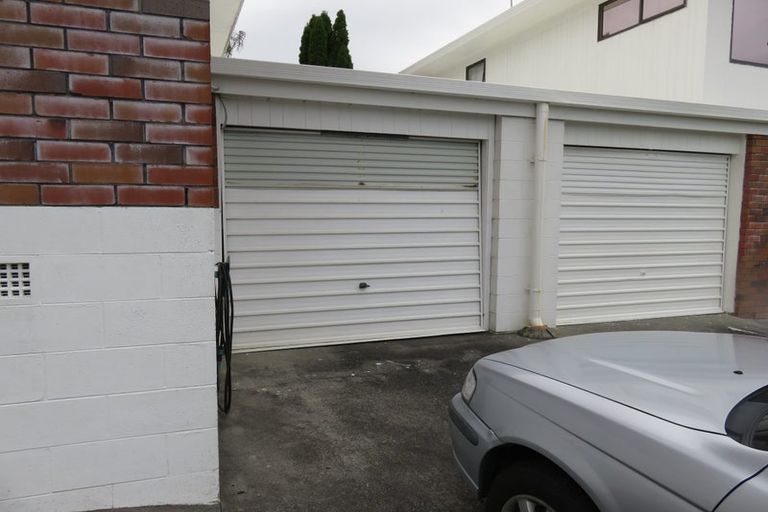 Photo of property in 1b Cairngorm Place, Highland Park, Auckland, 2010