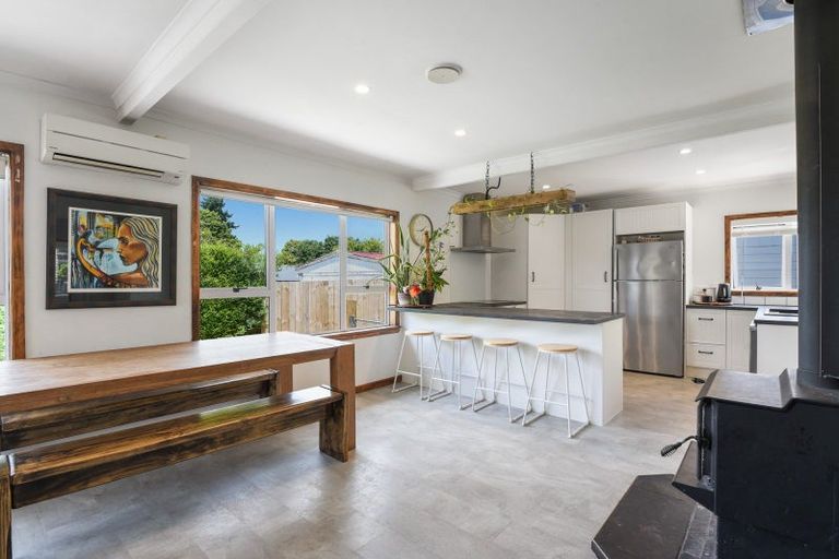 Photo of property in 42 Island View Road, Western Heights, Rotorua, 3015