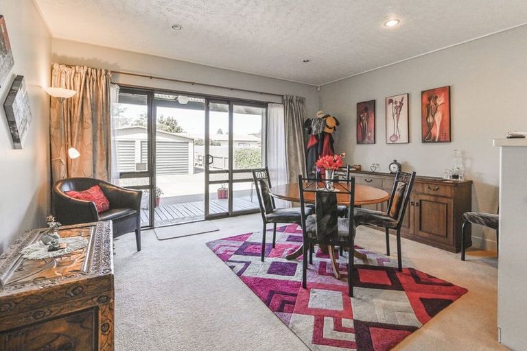 Photo of property in 213 Taradale Road, Pirimai, Napier, 4112