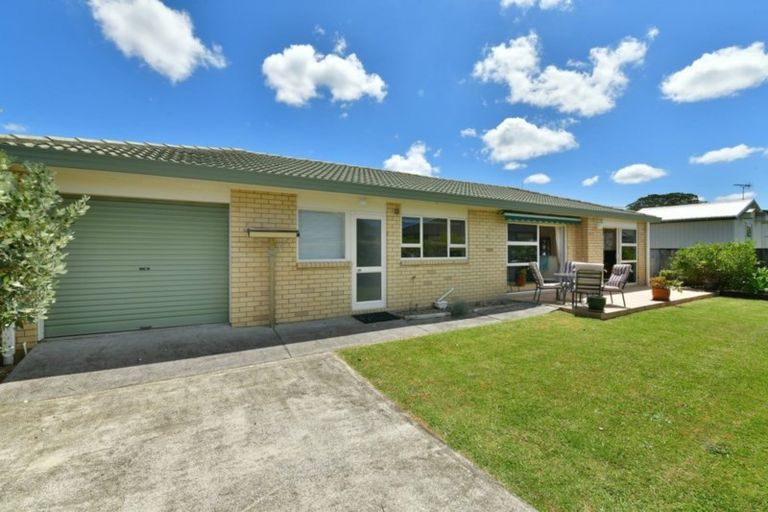 Photo of property in 139b Centreway Road, Orewa, 0931