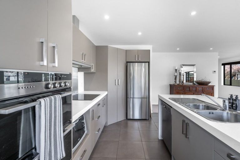 Photo of property in 9 Niddry Crescent, Winton, 9720