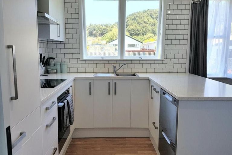 Photo of property in 57 Momona Street, Wainuiomata, Lower Hutt, 5014