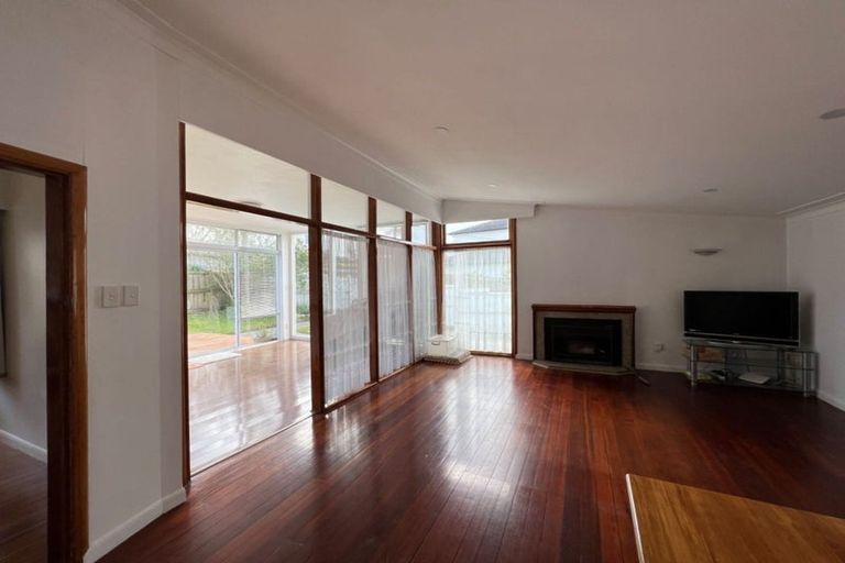 Photo of property in 8 Onepoto Road, Hauraki, Auckland, 0622