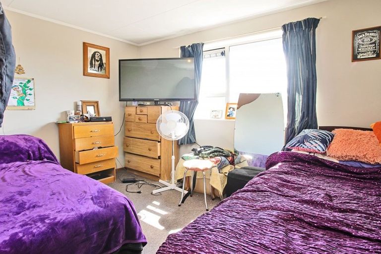 Photo of property in 34 Dunbeath Crescent, Kew, Invercargill, 9812