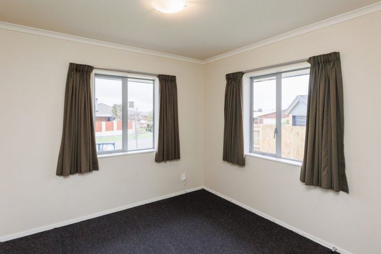 Photo of property in 33 Masefield Terrace, Kelvin Grove, Palmerston North, 4414