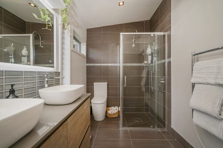 Photo of property in 50 Tarapatiki Drive, Whitianga, 3510