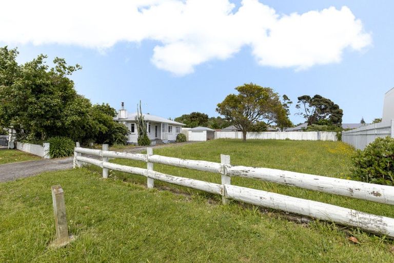 Photo of property in 160 South Road, Spotswood, New Plymouth, 4310