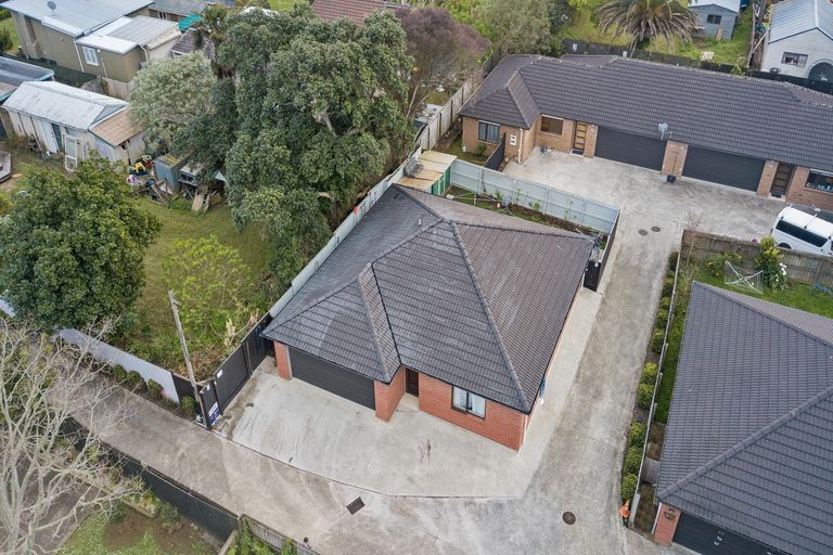 Photo of property in 10a Evans Road, Weymouth, Auckland, 2103