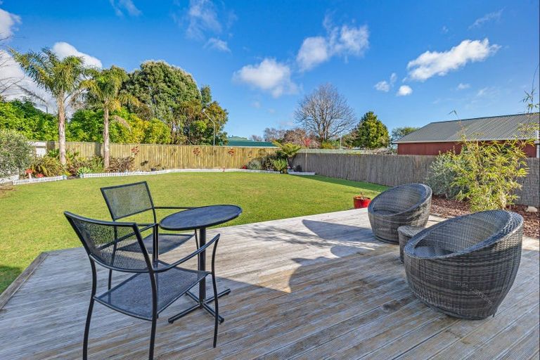 Photo of property in 670 Queen Street East, Levin, 5510