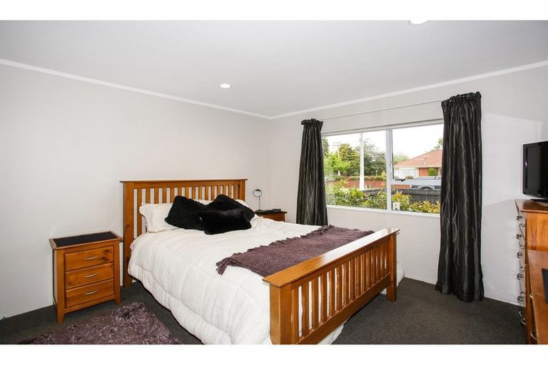 Photo of property in 3 Alpha Street, Papakura, 2110