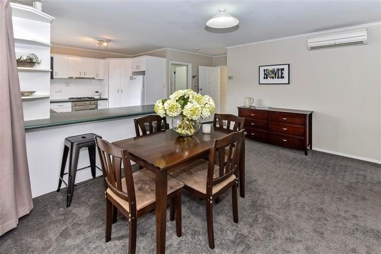 Photo of property in 37 Inverell Avenue, Wiri, Auckland, 2104