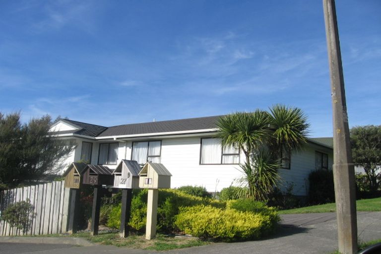 Photo of property in 33 Shackle Lane, Whitby, Porirua, 5024