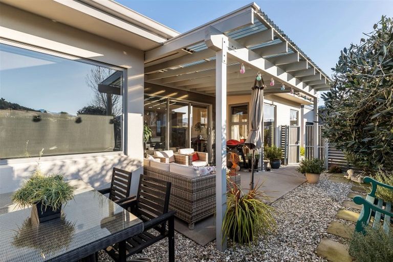 Photo of property in 16 Kamahi Street, Wanaka, 9305