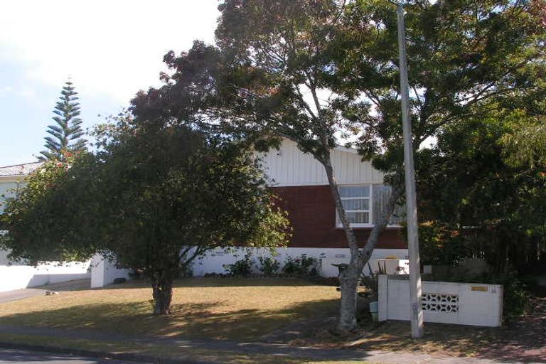 Photo of property in 12 Ravenwood Drive, Forrest Hill, Auckland, 0620