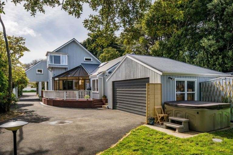 Photo of property in 116 Woburn Road, Woburn, Lower Hutt, 5010