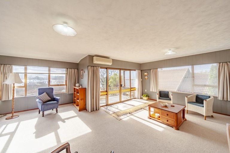 Photo of property in 12 Church Lane, Waipukurau, 4200