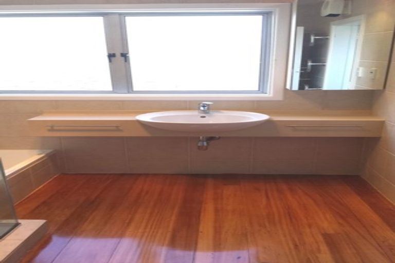 Photo of property in 36 Newnham Terrace, Upper Riccarton, Christchurch, 8041