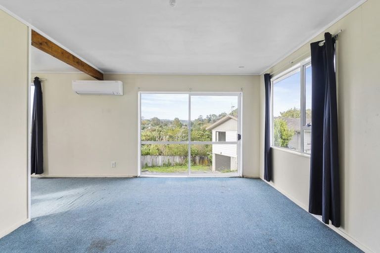 Photo of property in 18 Chislehurst Street, Henderson, Auckland, 0612