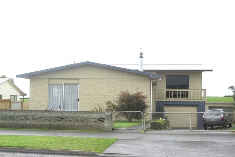 Photo of property in 23 Clifton Drive, Waitara, 4320