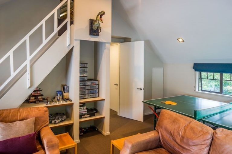 Photo of property in 374 Muritai Road, Eastbourne, Lower Hutt, 5013