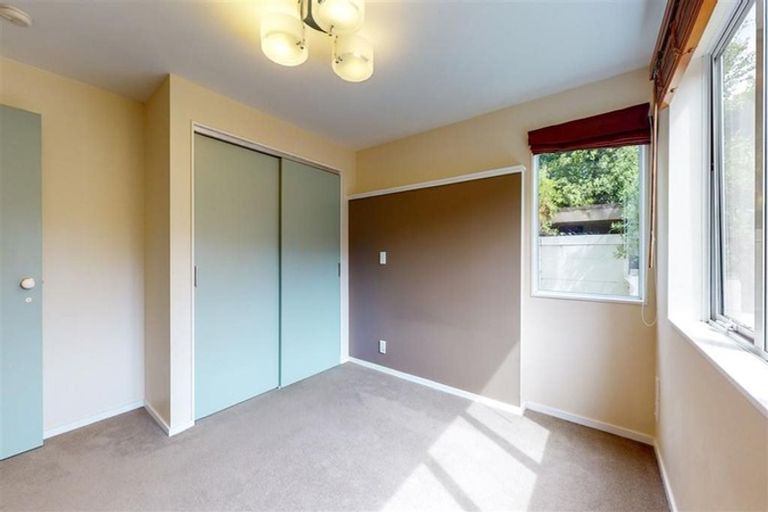 Photo of property in 102a Karepa Street, Brooklyn, Wellington, 6021