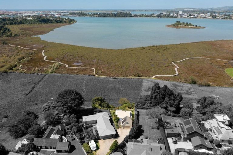 Photo of property in 96a Darraghs Road, Brookfield, Tauranga, 3110