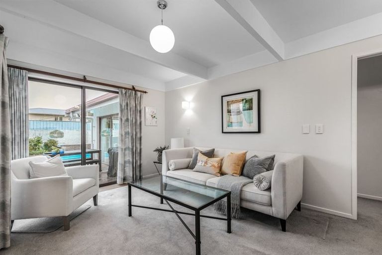 Photo of property in 13 Deep Creek Road, Torbay, Auckland, 0630