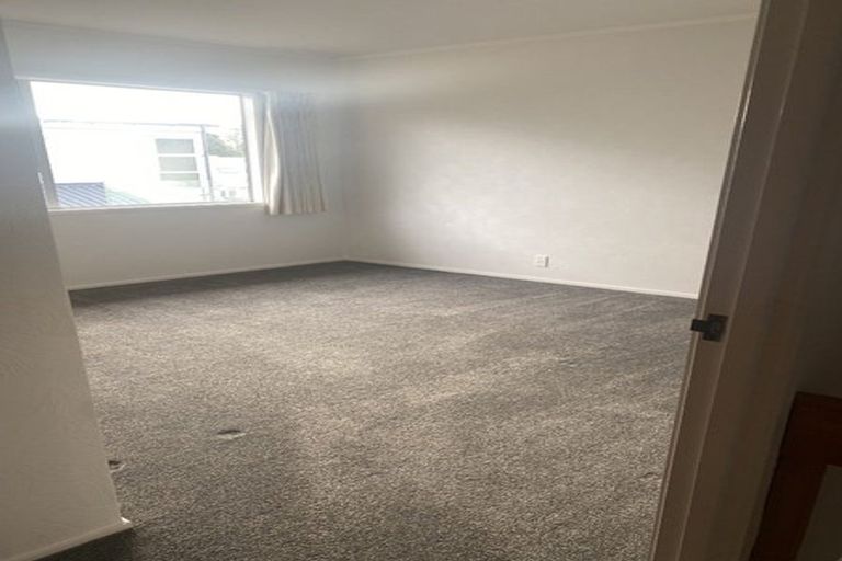 Photo of property in 93 Hebron Road, Waiake, Auckland, 0630