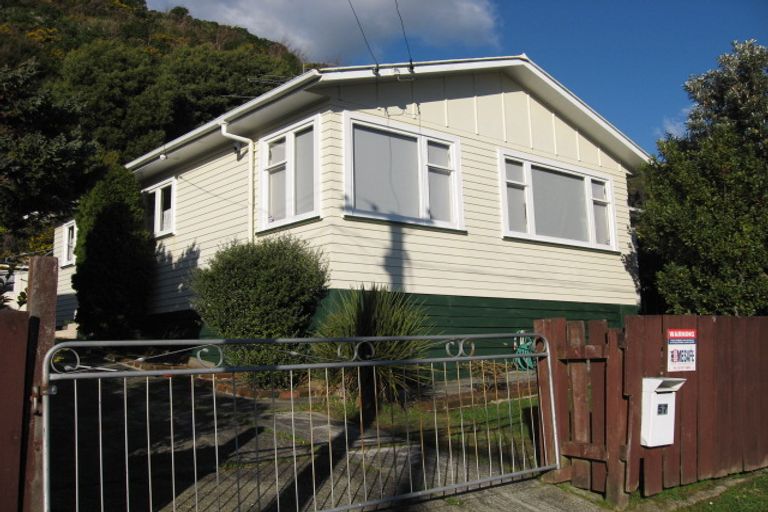 Photo of property in 57 Petrie Street, Wainuiomata, Lower Hutt, 5014