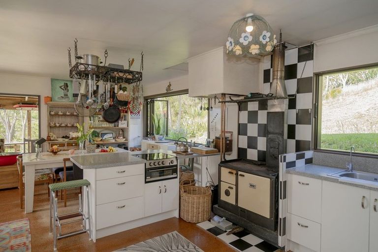 Photo of property in 595 Rangihau Road, Coroglen, Whitianga, 3591