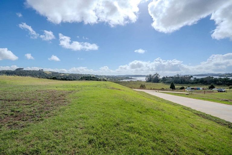 Photo of property in 77 Skudders Beach Road, Kerikeri, 0294