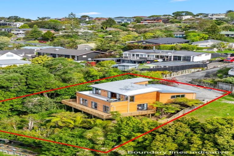 Photo of property in 5a Piripiri Crescent, Torbay, Auckland, 0630