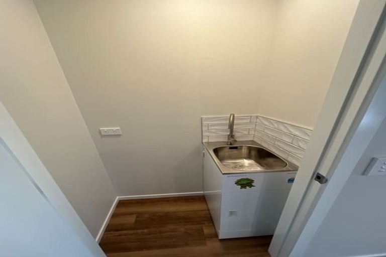 Photo of property in 54b Mako Mako Road, Levin, 5510