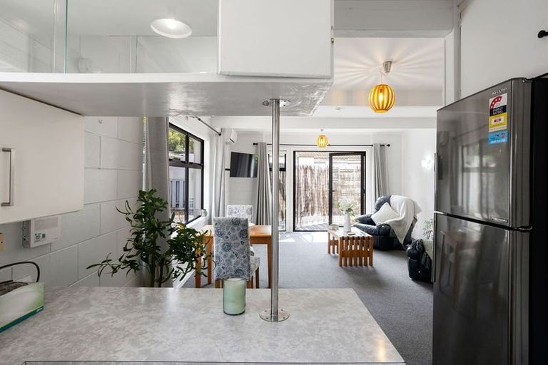 Photo of property in 5/875 Heaphy Terrace, Claudelands, Hamilton, 3214