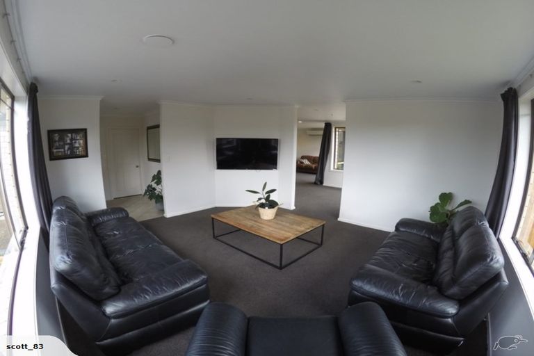 Photo of property in 14 Cranmer Close, Rototuna North, Hamilton, 3210