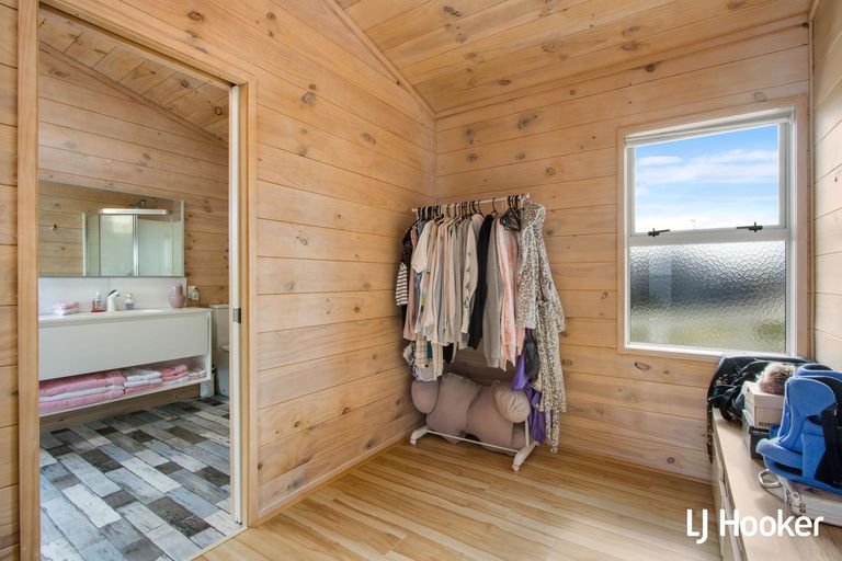 Photo of property in 28 Sandleigh Drive, Athenree, Katikati, 3177