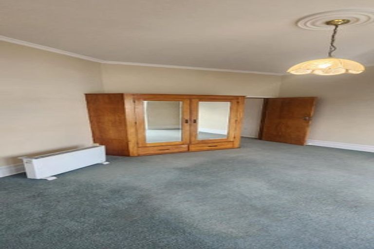 Photo of property in 33 Austin Street, Mount Victoria, Wellington, 6011