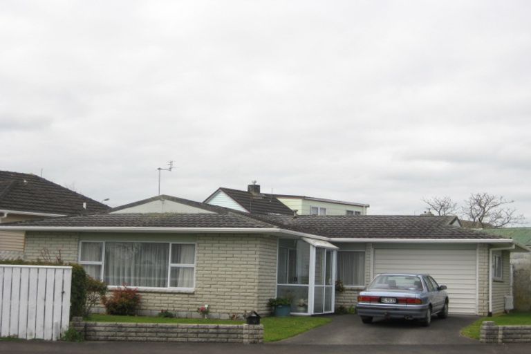 Photo of property in 167 Tukapa Street, Westown, New Plymouth, 4310